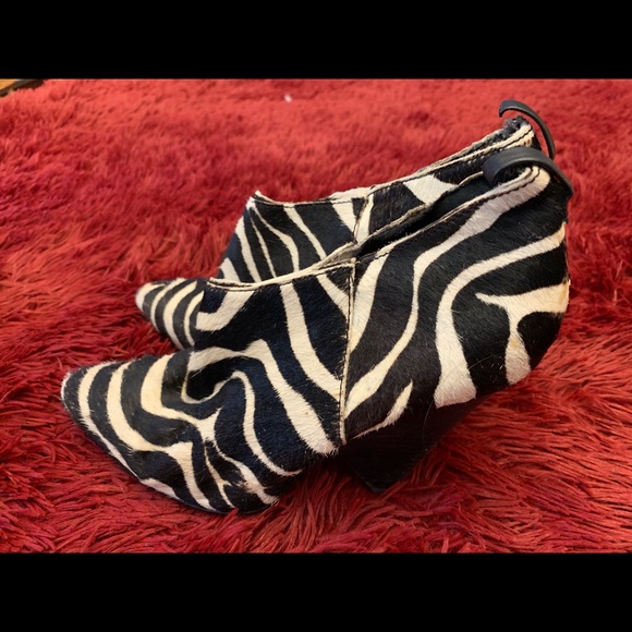 Shoes - Picture 4 of 4